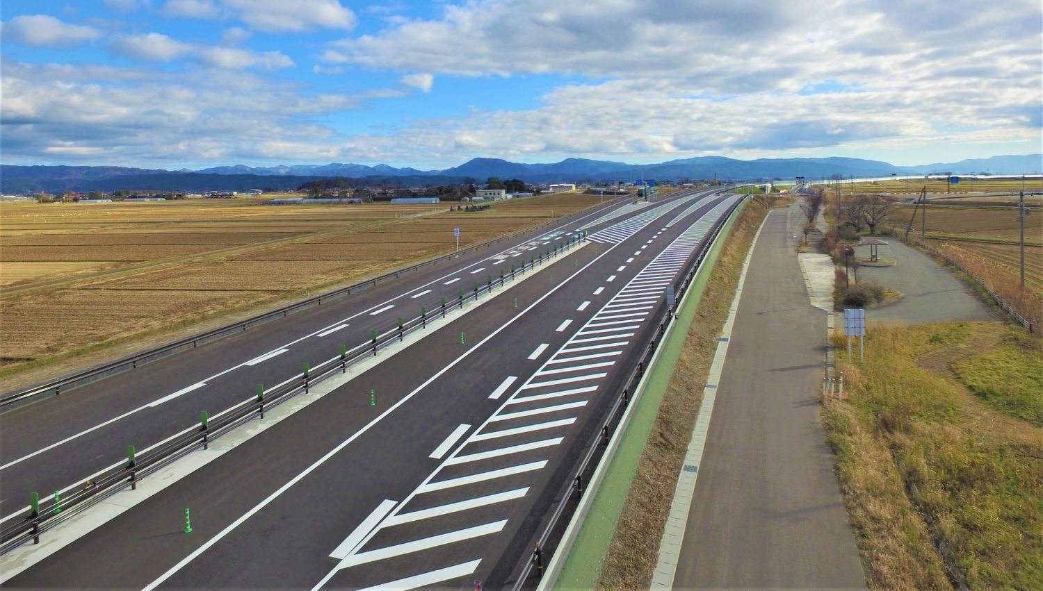 大町地区道路改良工事の画像