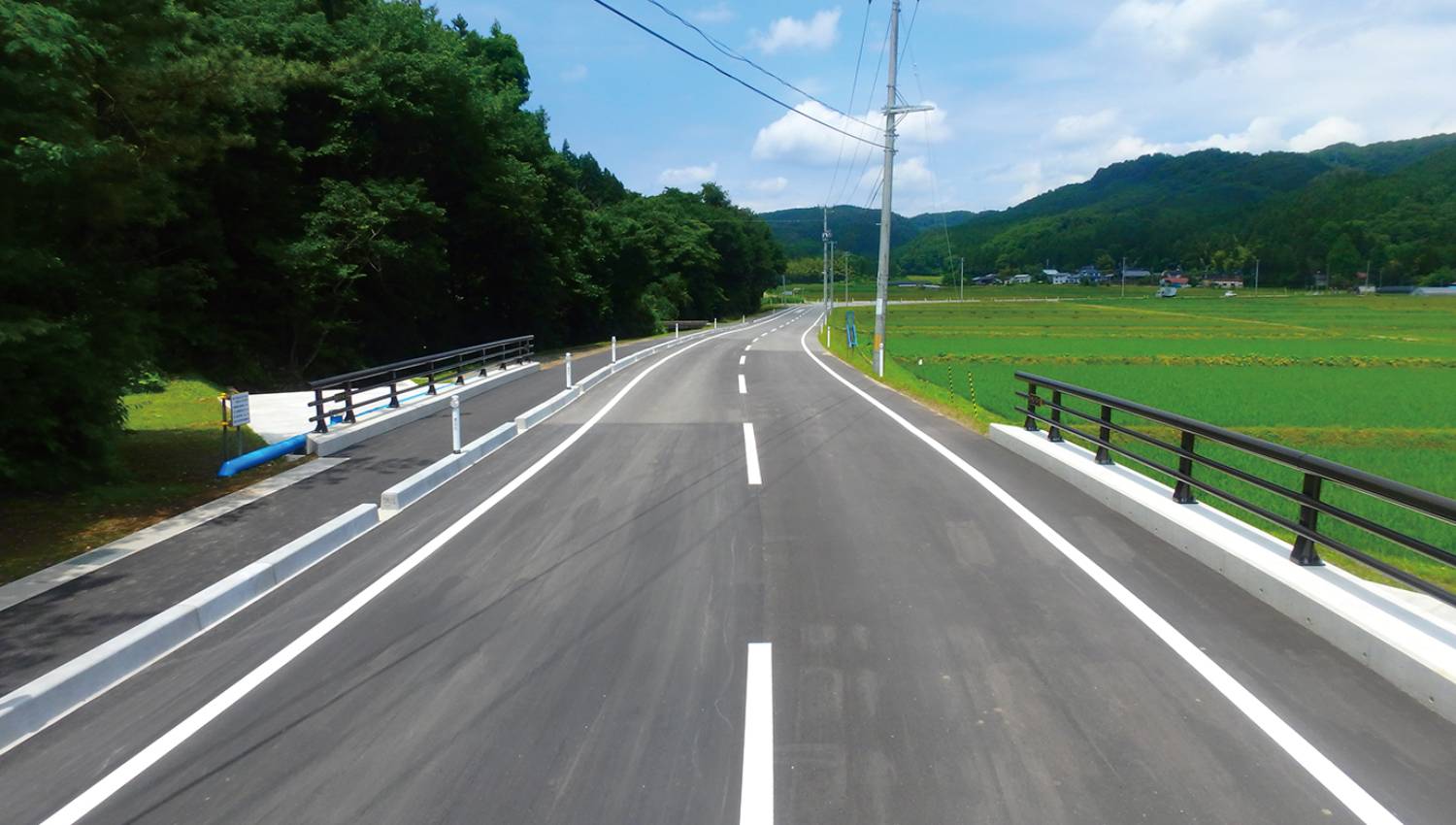 市道矢流川大平線道路改良工事の画像