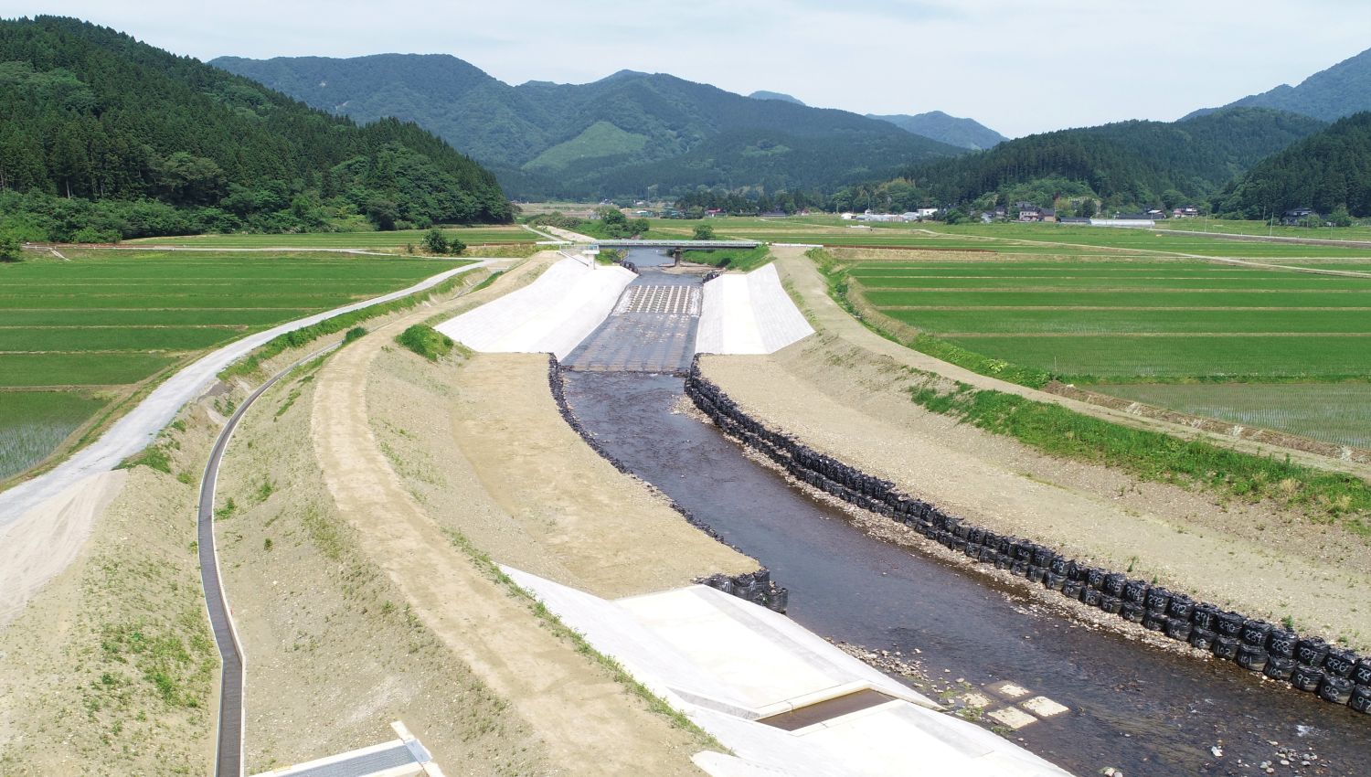 中野俣川取水施設等工事の画像